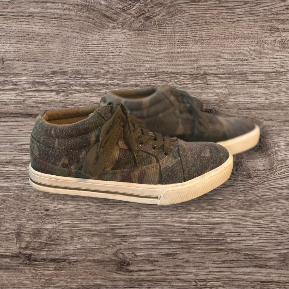 Camouflage Sneakers